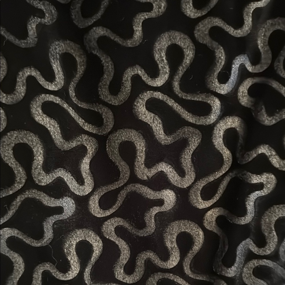 Norma Kamali Elegant Black Patterned Skirt - Picture 2 of 4